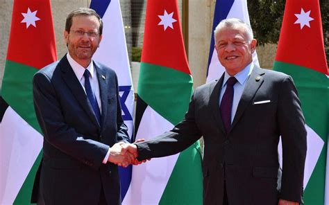 Herzog Welcomed By Honor Guard At Amman Palace Meets With Jordanian King The Times Of Israel