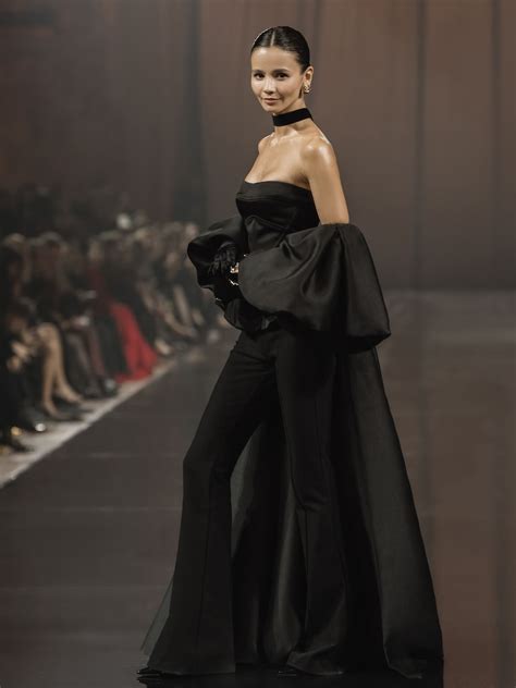 Расклешенные от колена брюки из костюмной ткани :: LICHI - Online ...