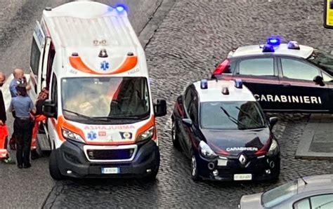 Minaccia Ragazzi In Un Pub Di Latina Poi Aggredisce I Poliziotti Arrestato