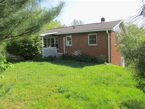 Request A Viewing For Bee Tree Rd Tenant Turner