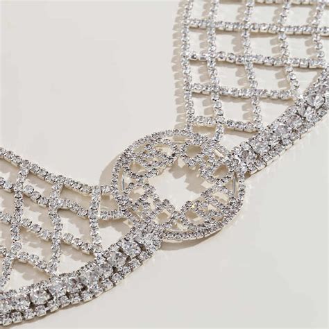 New Sexy Rhinestone Body Jewelry Wholesale Chest Chain Bra Harness Bikini Women Beachwear Bra