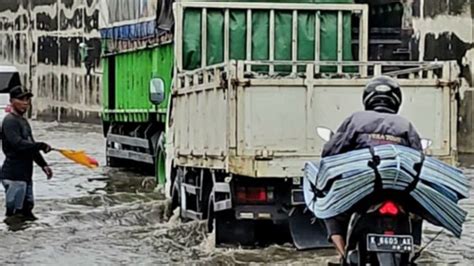 Bpbd Dki Catat Ruas Jalan Di Jaksel Tergenang Sore Ini