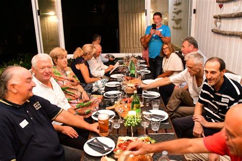 FOTO GENERACIJA Gimnazijalci Proslavili Godina Mature DuList