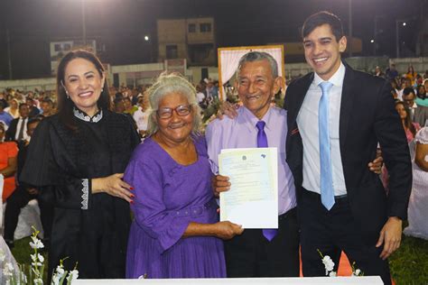 Comarca de Pinheiro celebra a união de 155 casais em solenidade