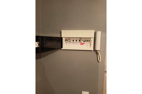 Внутренний бокс Mono Electric пластиковый, щиток на 16 модулей, IP 40 ...