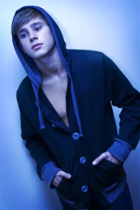 Very Hot People Page 42