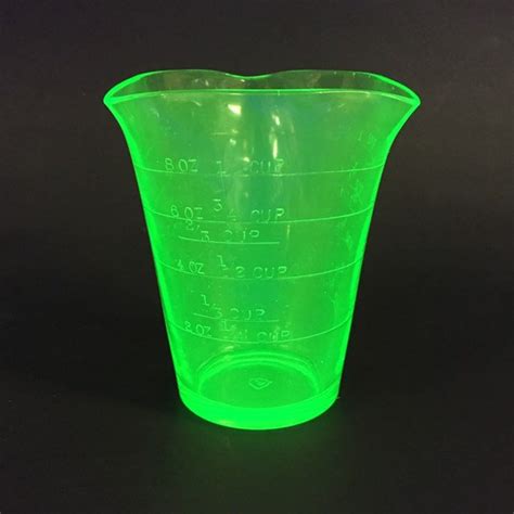 Uranium Glass Measuring Cup By Federal Glass Etsy Glass Measuring