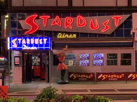 Ellen's Stardust Diner - Ellen’s Stardust Diner: The Legendary Restaurant, with its Famed ...