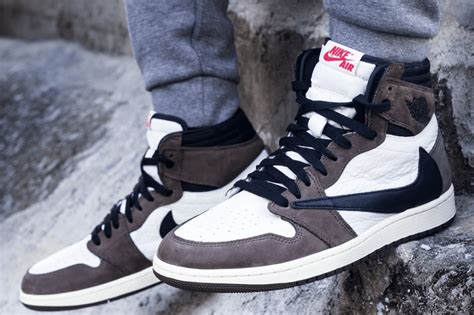 Travis Scott Jordan 1 Cartoon