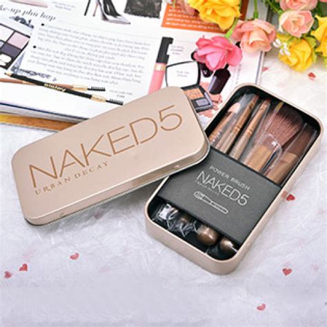 Hộp Cọ Trang Điểm Naked 7 Cây Trong Hộp Sành Điệu Hà Nội