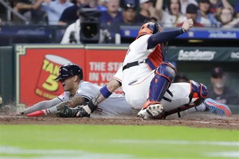 Guardianes Vence A Los Astros En Duelo En Entradas Extras