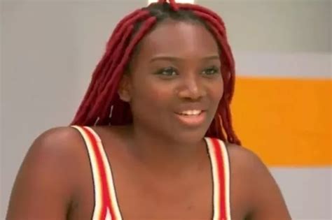 Sex Clinic Patient Horrifies Viewers By Admitting She FORGETS To Wash Her Vagina Mirror Online