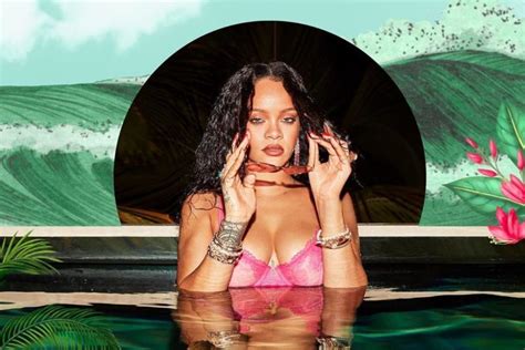 Rihanna Divulga Novas Fotos Sensuais Usando Apenas Lingerie
