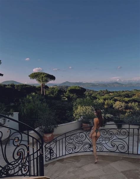 By A Wojew Dzkiego W Sk Pym Bikini Internauci Zgodnie Bogini Pudelek