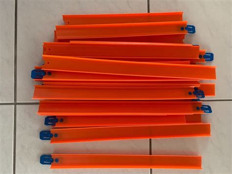 St Ck Hot Wheels Schienen Bahnen Gebraucht In Knutwil F R Chf Mit Lieferung Auf Ricardo