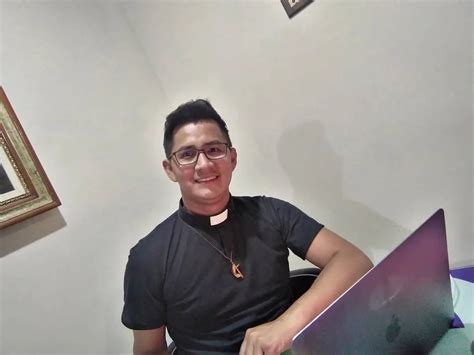 Un Colombiano Es El Primer Pastor Cristiano Gay De Latinoam Rica En La Iglesia De La Inclusi N