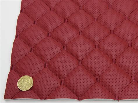 Прошитый кожзам псевдо-перфорированный "Ромб бордовый" с бордовой нитью ...