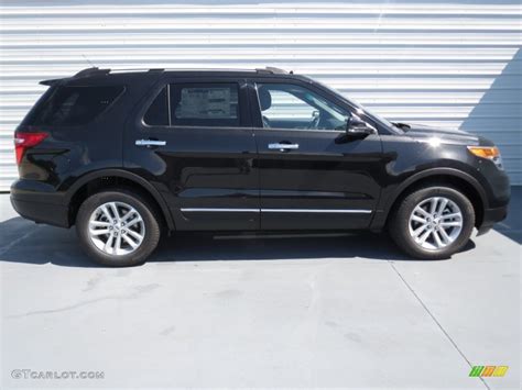 Tuxedo Black Metallic 2013 Ford Explorer Xlt Ecoboost Exterior Photo