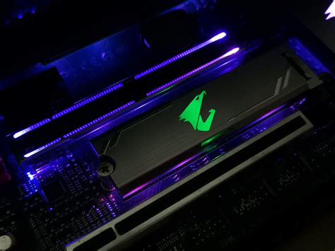 Aorus Rgb M2 Nvme Ssd Review Rgb On A M2 Ssd The Tech Revolutionist