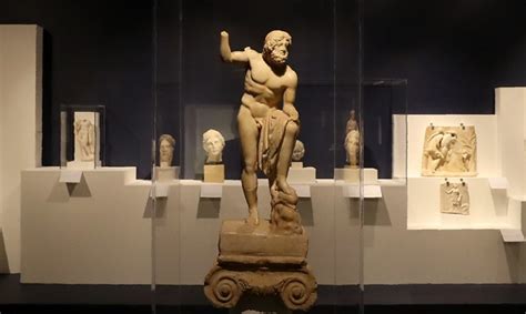 Agamemnon Statue