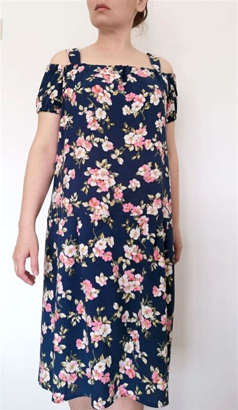 Готовые выкройки свободного летнего сарафана на бретелях размеры 42 - 60