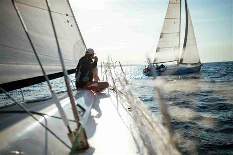 How does a Sail Work? - OceanWaveSail.Com
