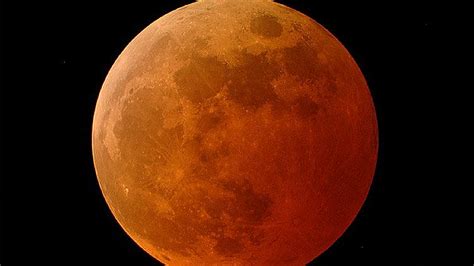 Today Lunar Eclipse 2022 साल का पहला चंद्रग्रहण गर्भवती महिलाएं इन