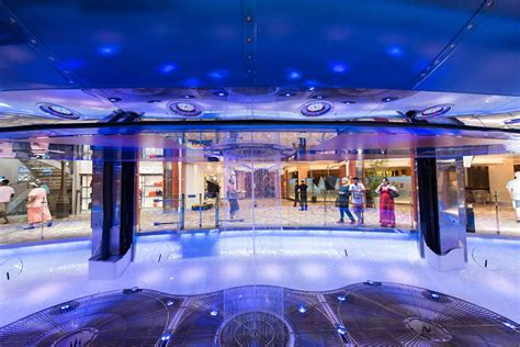 Rising Tide Bar On Royal Caribbean Oasis Of The Seas Cruise Ship