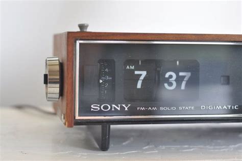 Sony 1968 Vintage Clock Radio Alarm Clock Digital 24 Digimatic