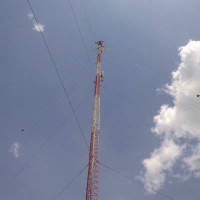 China Galvanized Round Steel Guyed Communication Cell Tower China