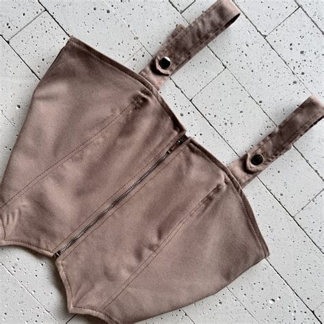 CONJUNTO COTTON CROPPED E CALÇA DETALHES EM ZIPER NUDE Dondoca Moda