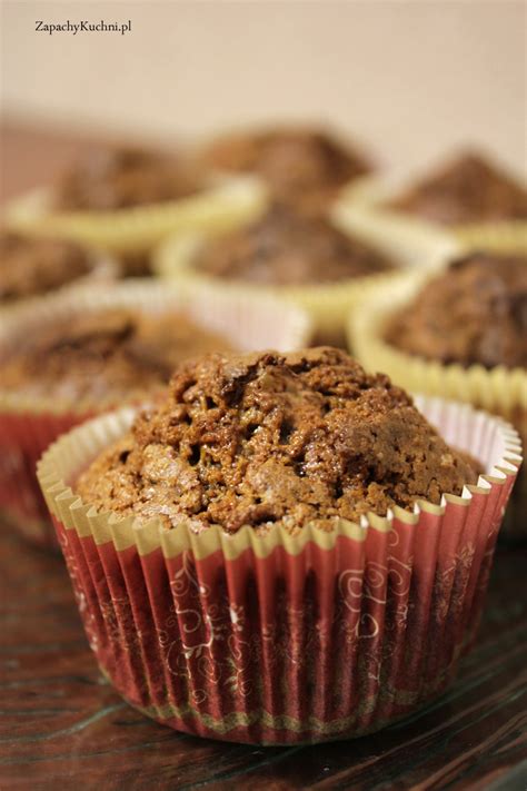 ŚWIĄTECZNE MUFFINKI WIEWIÓRKI PIERNICZKOWO MARCHEWKOWE przepis