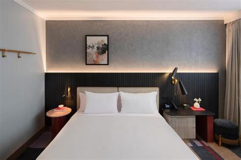 Transit Guide to Martin Place Station Stand C in Sydney 3