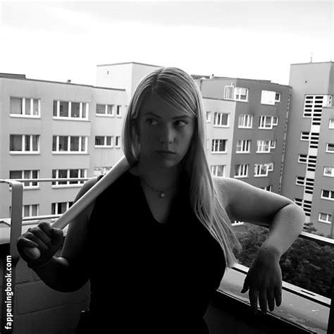 Laura Katz Laurenkatz Kalashnikatz Nude OnlyFans Leaks Fappening FappeningBook