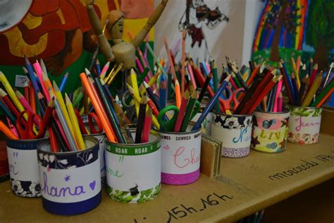 Les P Tits Cr Ateurs Au Service Des Enfants Depuis Ans Thiers La Montagne