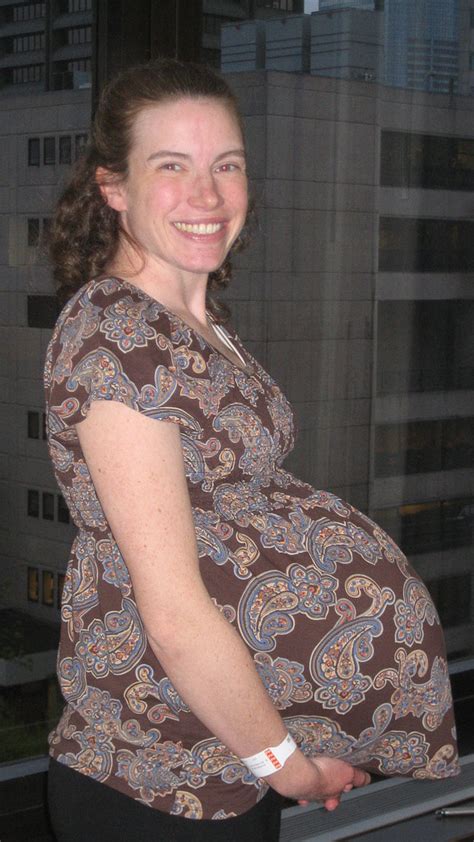 33 Weeks Pregnant With Triplets The Maternity Gallery