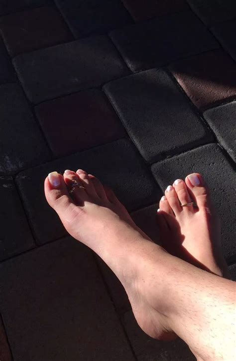 Are Toe Rings Acceptable Nudes FootFetish NUDE PICS ORG