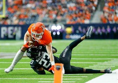 Sam Houston Rallies Past Rival Sfa In Battle Of The Piney Woods