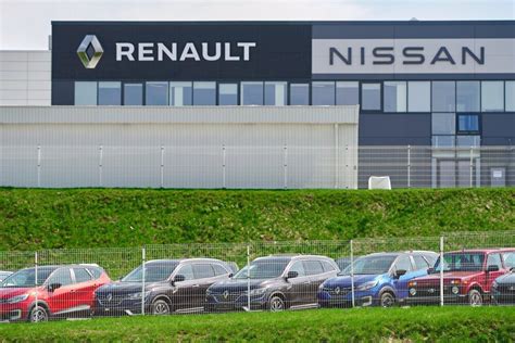 Renault Slashes Nissan Stake To In New Alliance