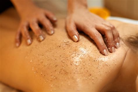 Discover The Bliss Of Body Scrub Massage