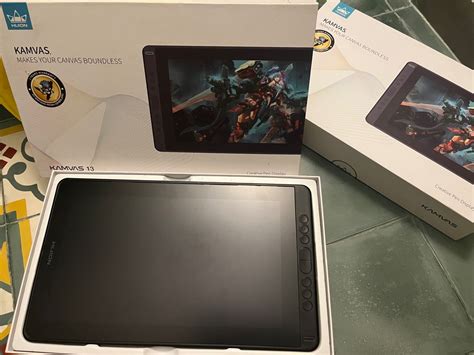 Pen Display- Huion Kamvas 13 (Midnight Green), Telepon Seluler & Tablet ...