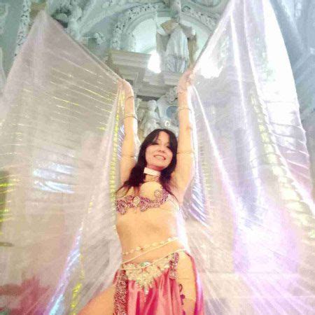 Book Egyptian Belly Dance – Oriental Show Entertainment | Scarlett ...