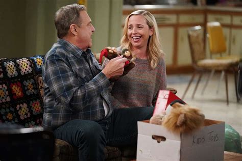 Lecy Goranson - Biography, Height & Life Story | Super Stars Bio