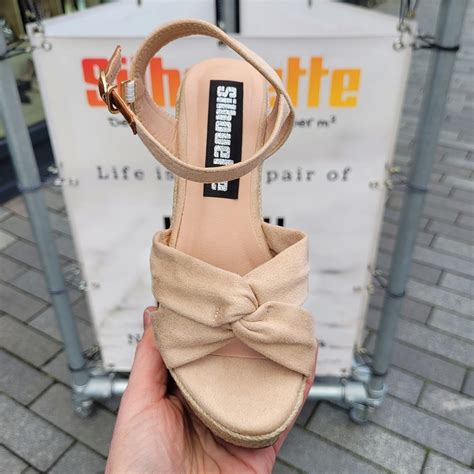 Kleine Maat Sleehakken In Nude Met Knoop Maat