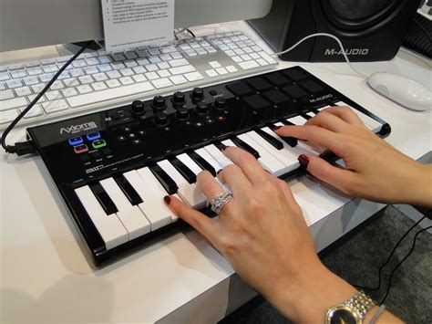 Аудио синтезатор