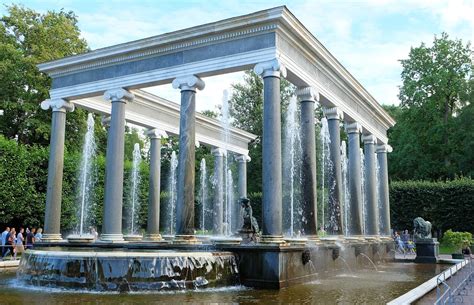 Фонтаны Петергофа: описание, названия и фото