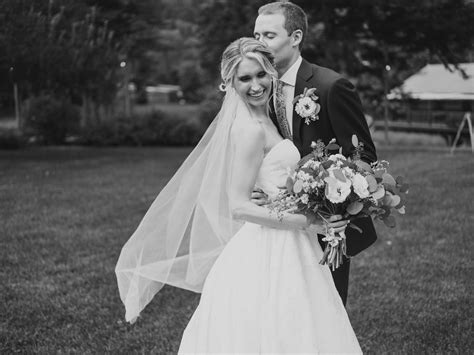 Becca And Davis Bright Classy Wedding At The Mad River Barn In