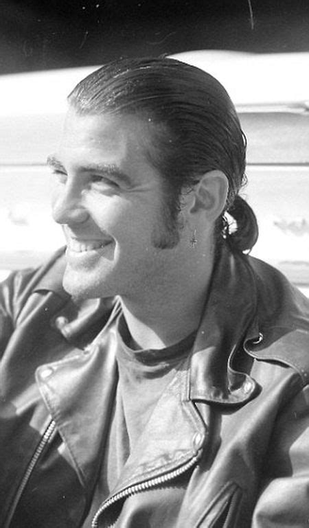 A Young George Clooney Had Long Hair And Sideburns In 1989 (14 pics)