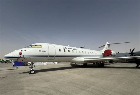 aircraft lands   usaf   squadron