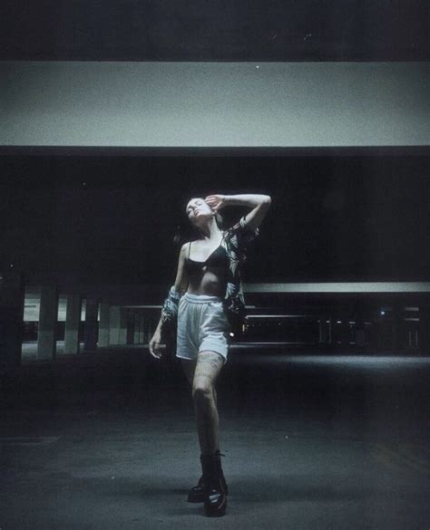 Hot Sexy Shelby Lee Bikini Pics